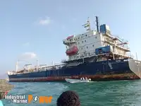 Navio-tanque de óleo/produtos químicos à venda