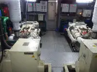 Barco de tripulação à venda