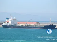 Navio-tanque de óleo/produtos químicos à venda