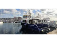 Navio de pesquisa à venda