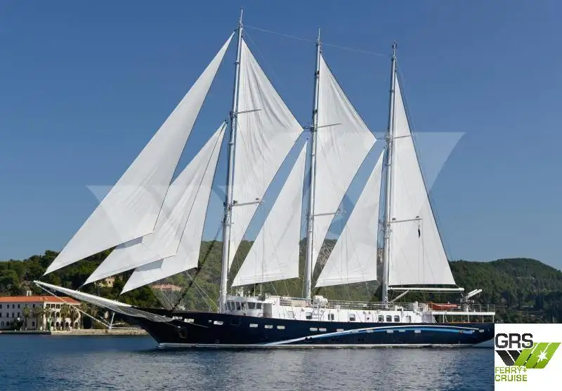 Navio de cruzeiro à venda