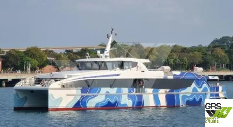 Navio de passageiros à venda