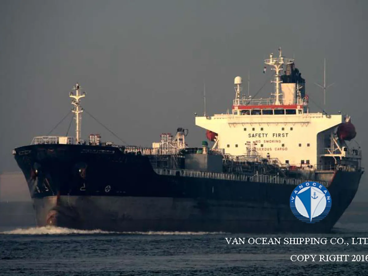 Navio-tanque de óleo/produtos químicos à venda