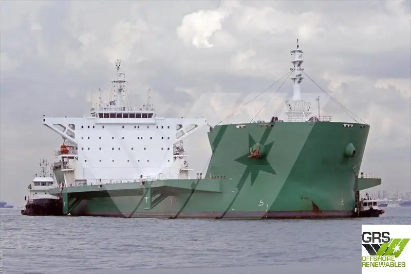 Navio de transporte de cargas pesadas à venda