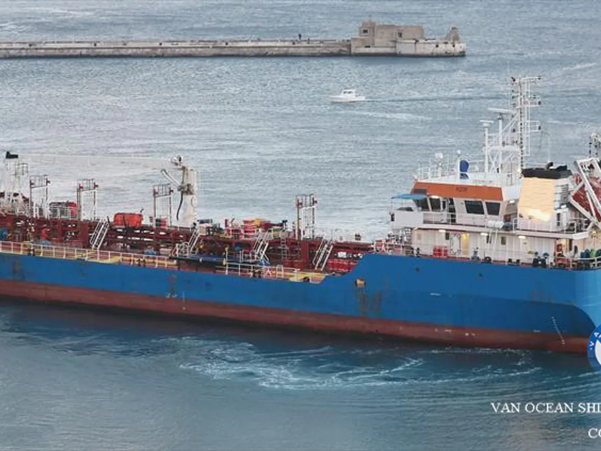Navio-tanque de óleo/produtos químicos à venda