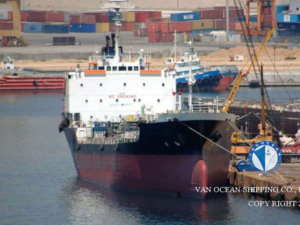 Navio-tanque de óleo/produtos químicos à venda