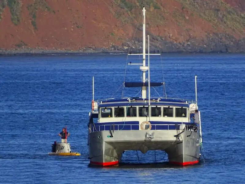 Navio de pesquisa à venda