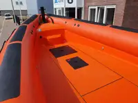 Navio porta-contêineres à venda