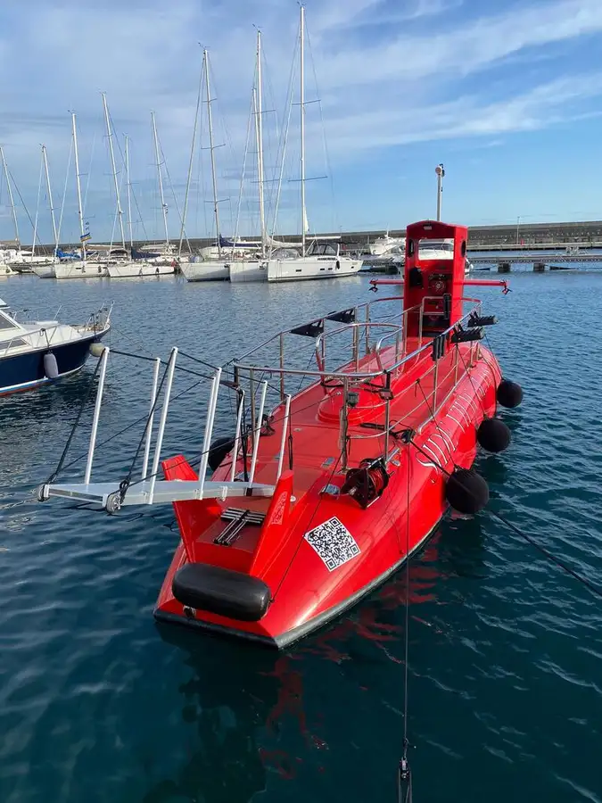 Submarino à venda