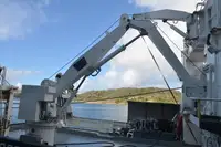 Navio porta-contêineres à venda