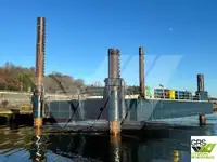 Barcaça à venda