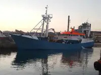 Navio porta-contentores à venda