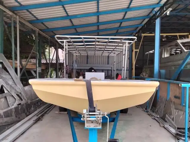 Barcos de trabalho à venda