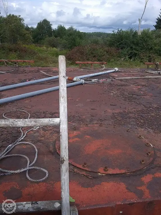 Barcaça à venda