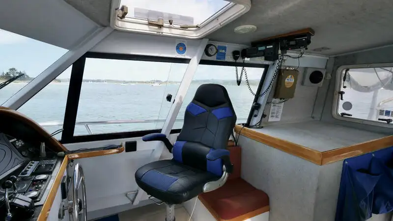Navio de pesquisa à venda