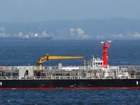 Navio-tanque de óleo/produtos químicos à venda