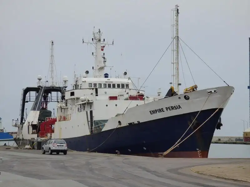 Navio de pesquisa à venda