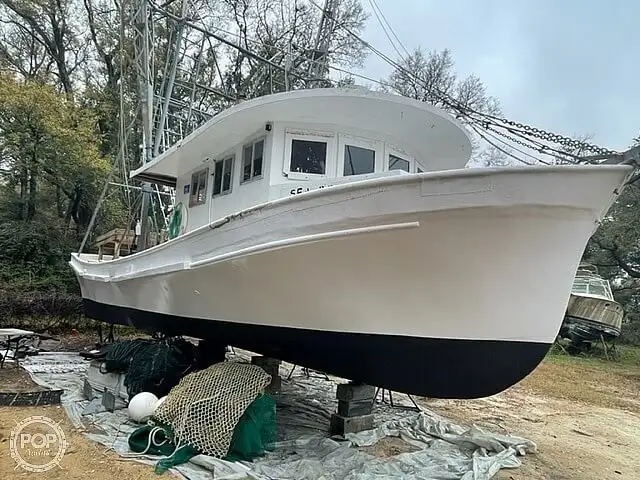 Navio de pesca de arrasto à venda