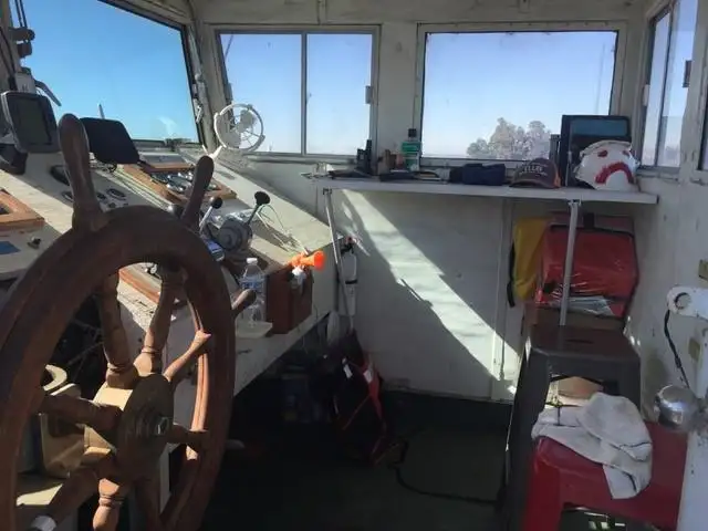 Balsa de desembarque, tanque à venda