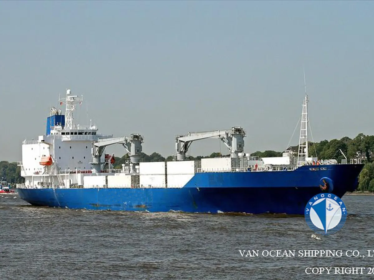 Navio de pesca de arrasto à venda