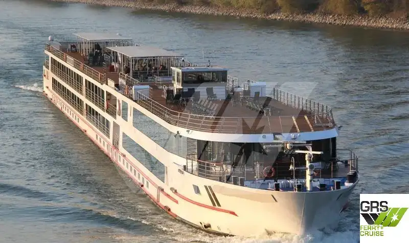Navio de cruzeiro à venda
