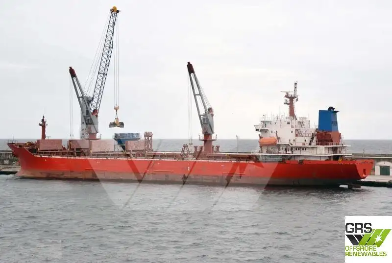 Navio graneleiro à venda