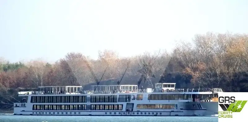 Navio de cruzeiro à venda