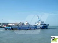 Barco de tripulação à venda