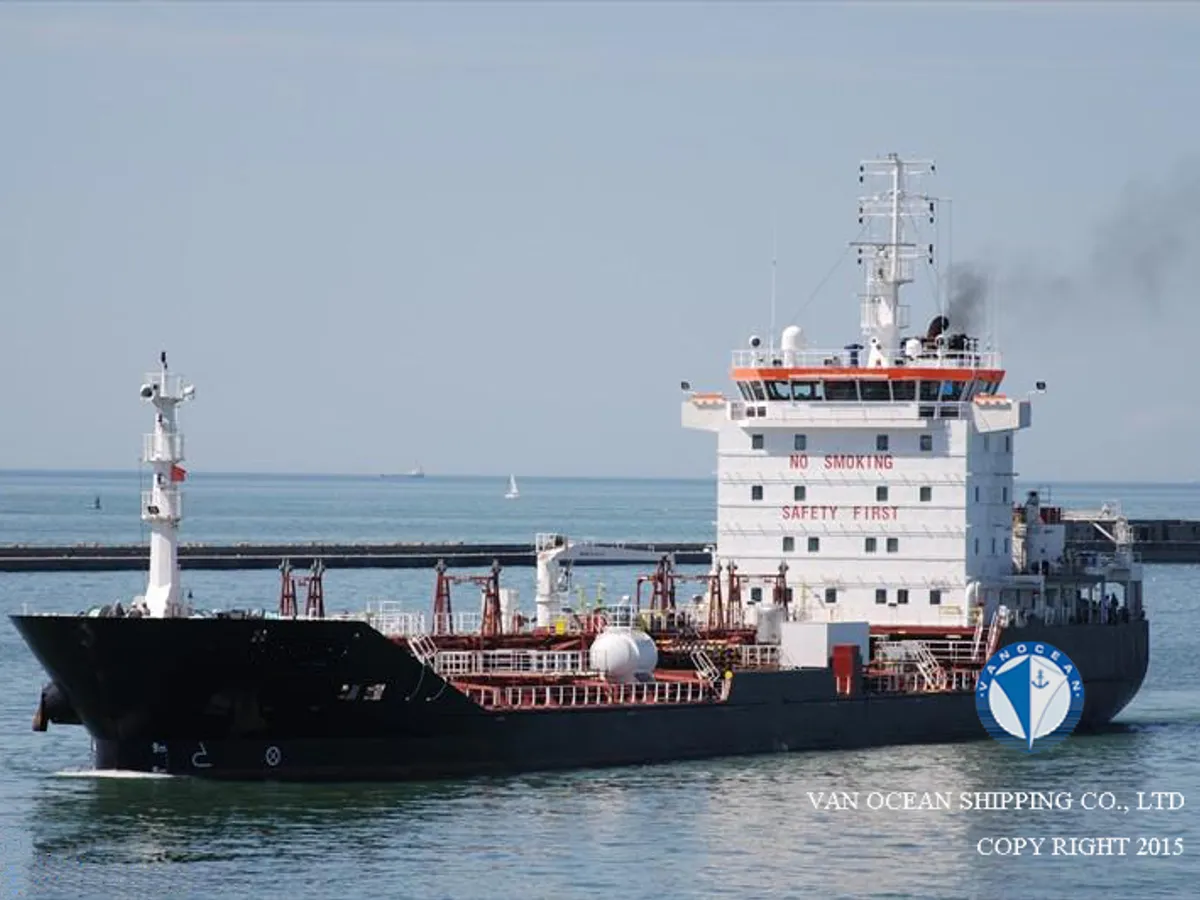 Navio-tanque de óleo/produtos químicos à venda