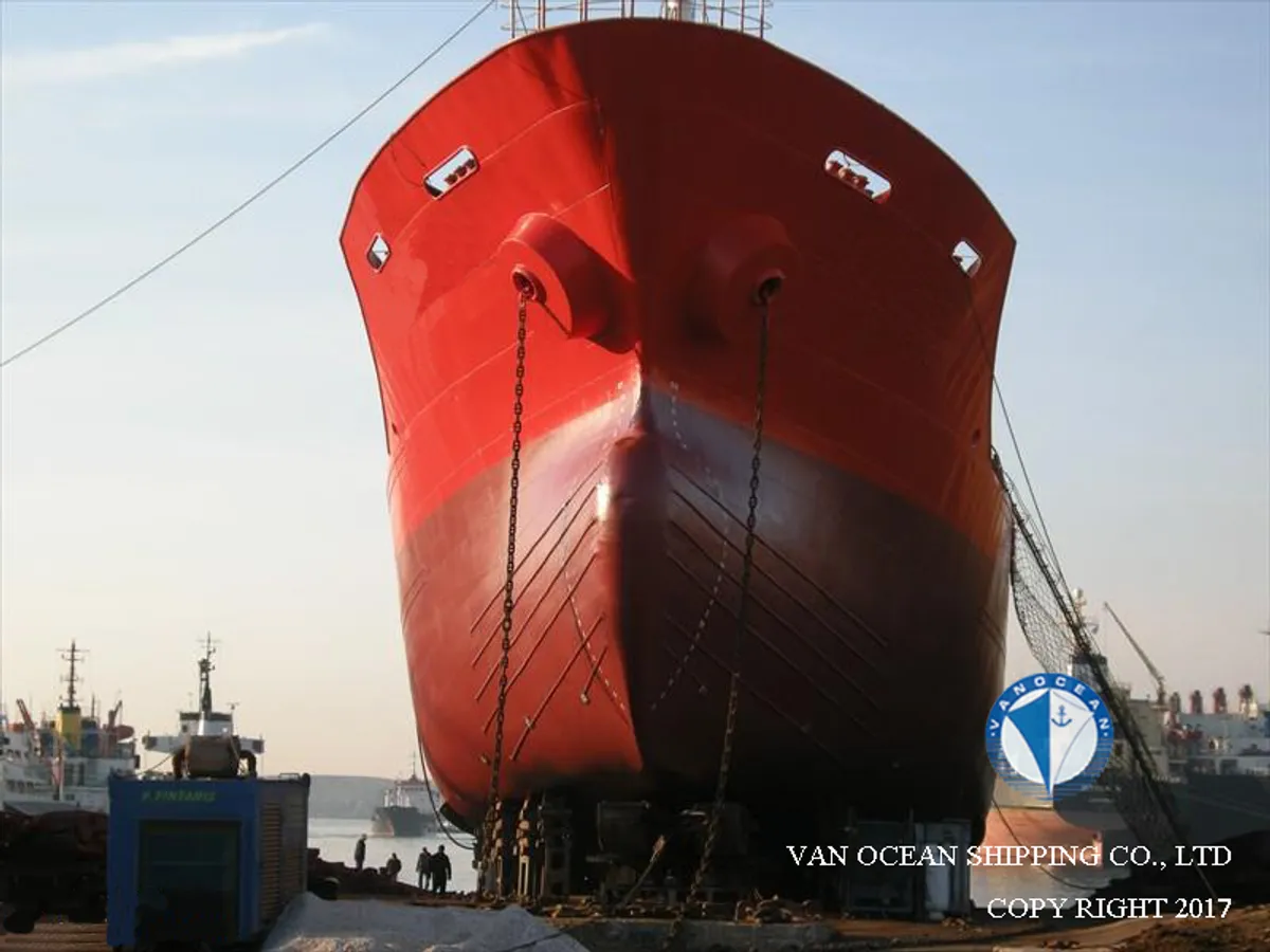 Navio-tanque de óleo/produtos químicos à venda