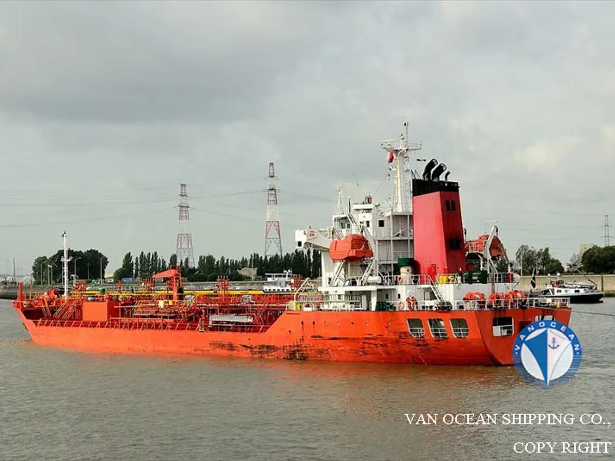 Navio-tanque de óleo/produtos químicos à venda