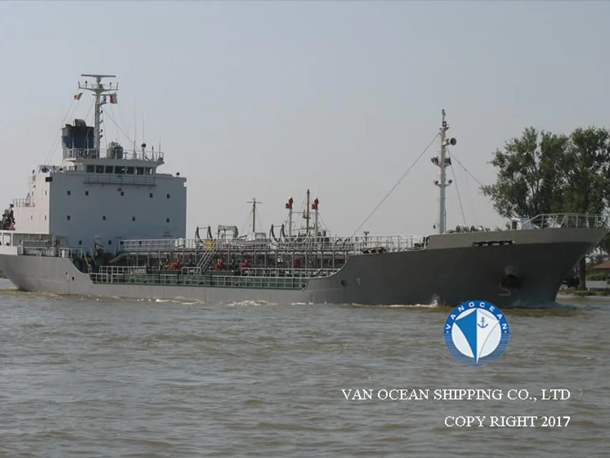 Navio-tanque de óleo/produtos químicos à venda