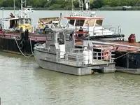 Barcos de trabalho à venda
