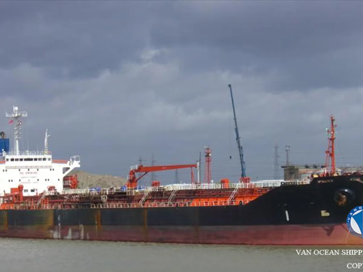 Navio-tanque de óleo/produtos químicos à venda