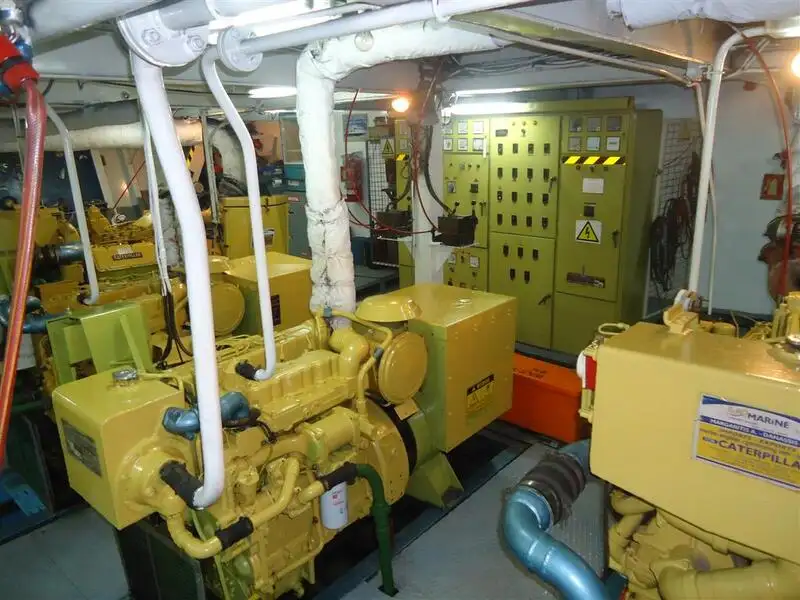 Balsa de desembarque, tanque à venda