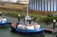 Rebocador à venda