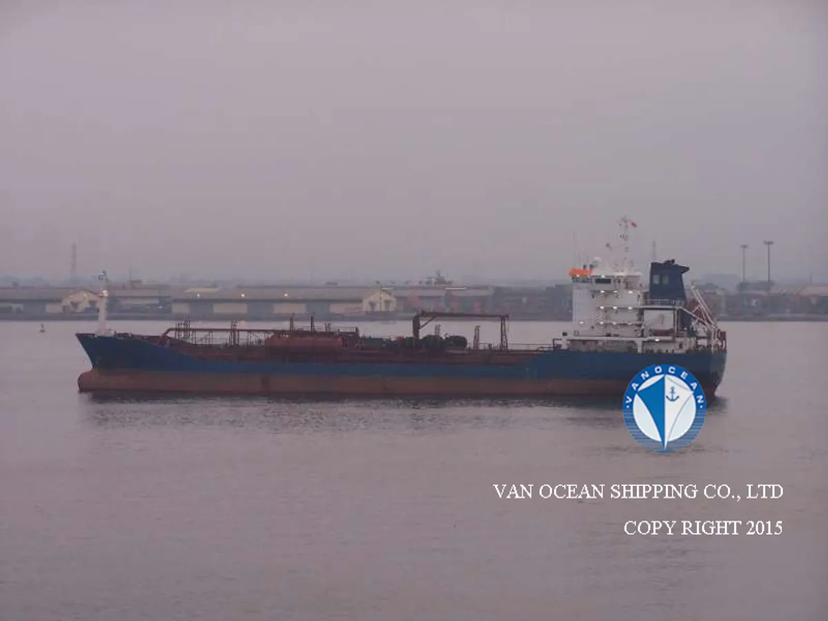 Navio-tanque de óleo/produtos químicos à venda