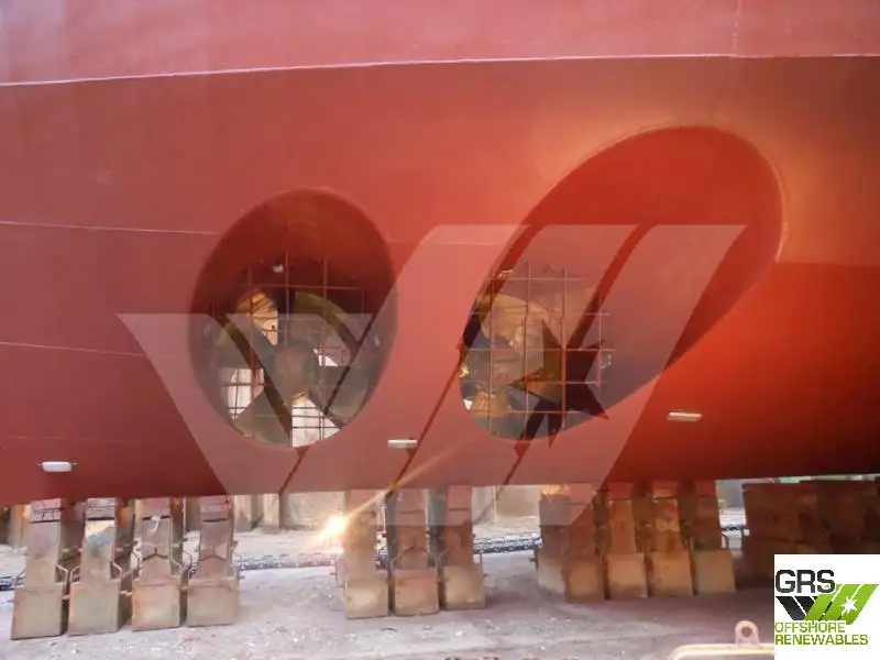 Navio de abastecimento à venda
