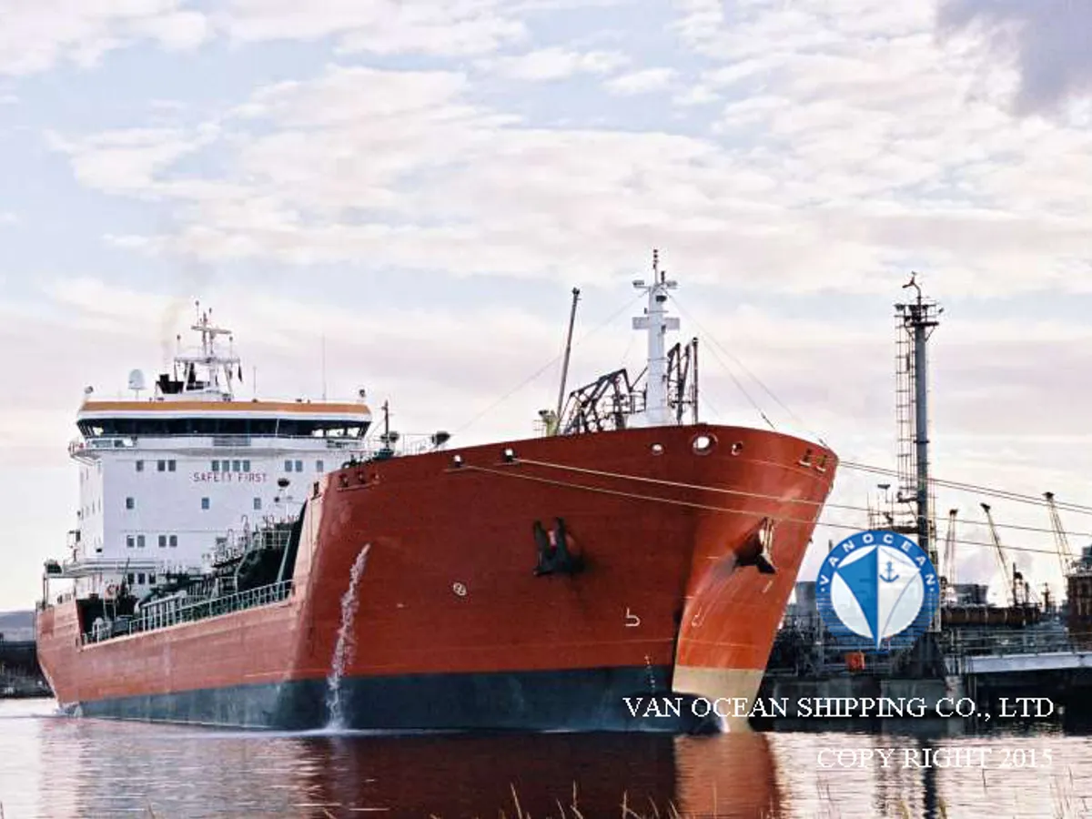 Navio-tanque de óleo/produtos químicos à venda