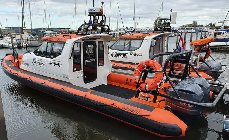 Bote inflável rígido à venda