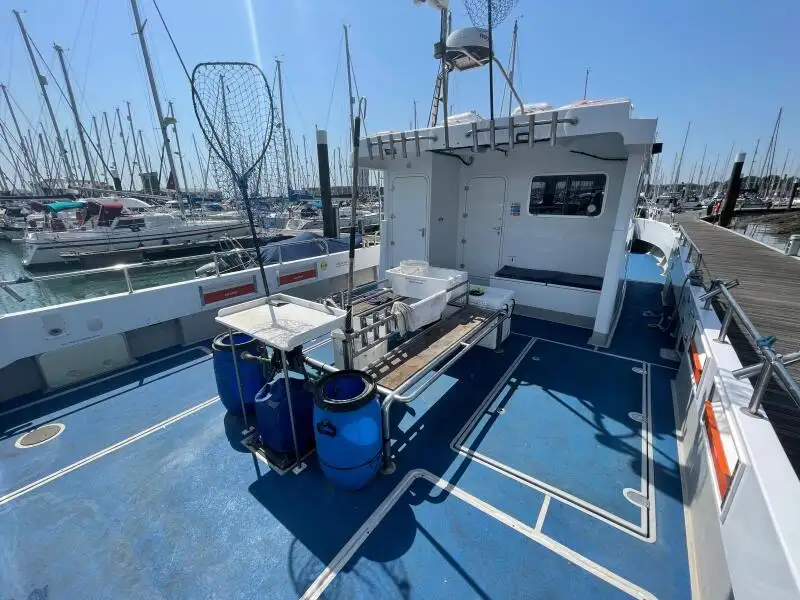 Catamarã à venda