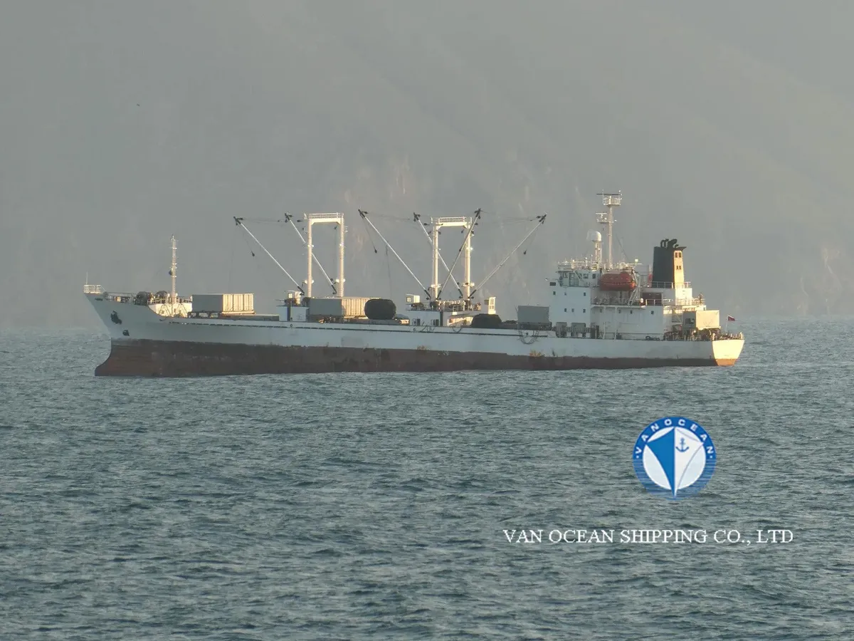 Navio frigorífico à venda