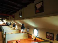 Navio restaurante à venda
