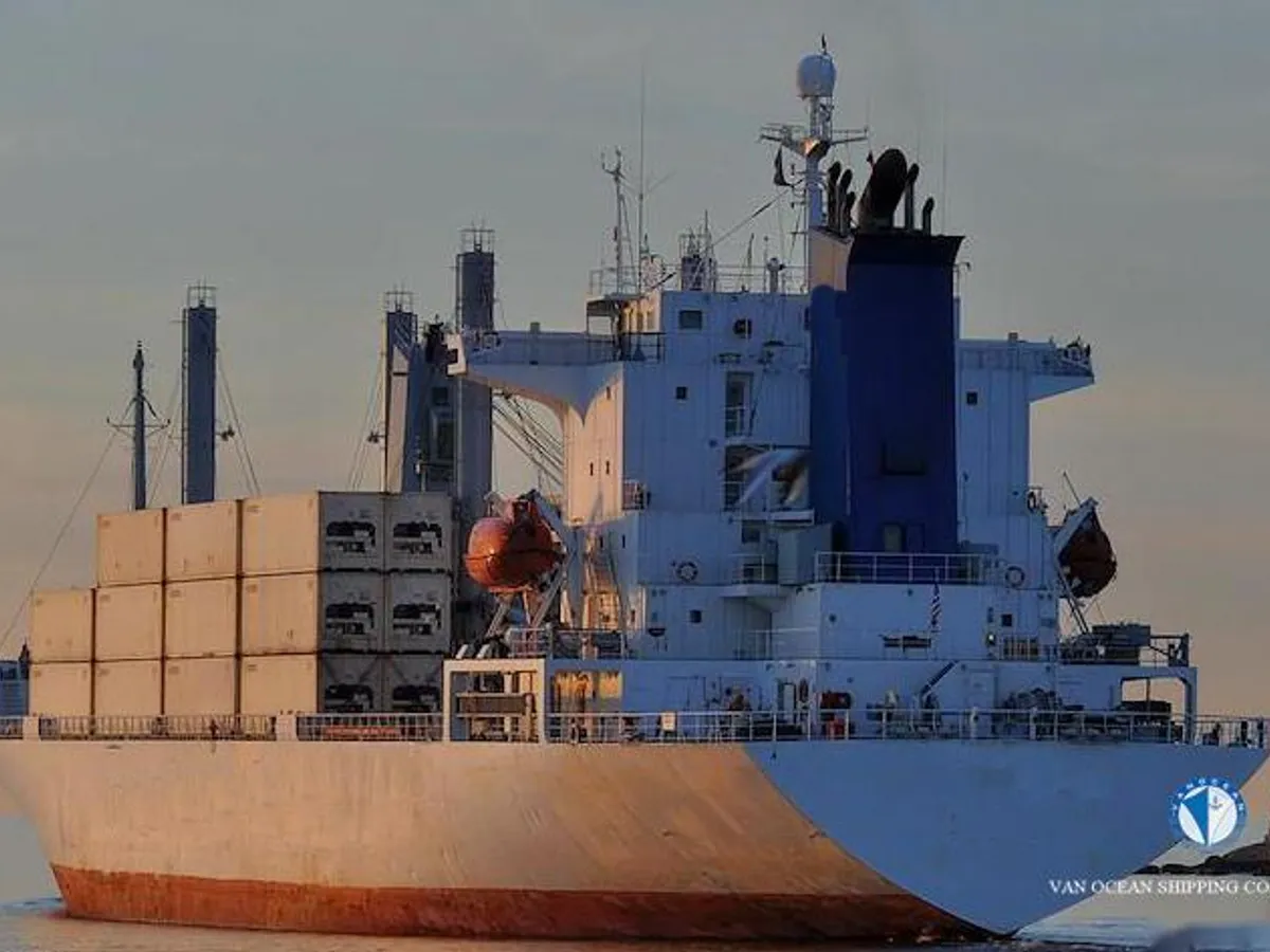 Navio frigorífico à venda