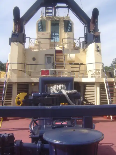 Rebocador à venda