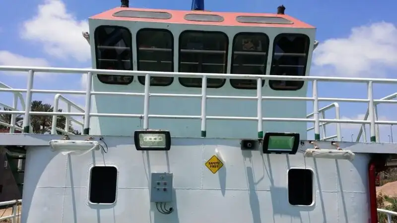 Navio de abastecimento à venda