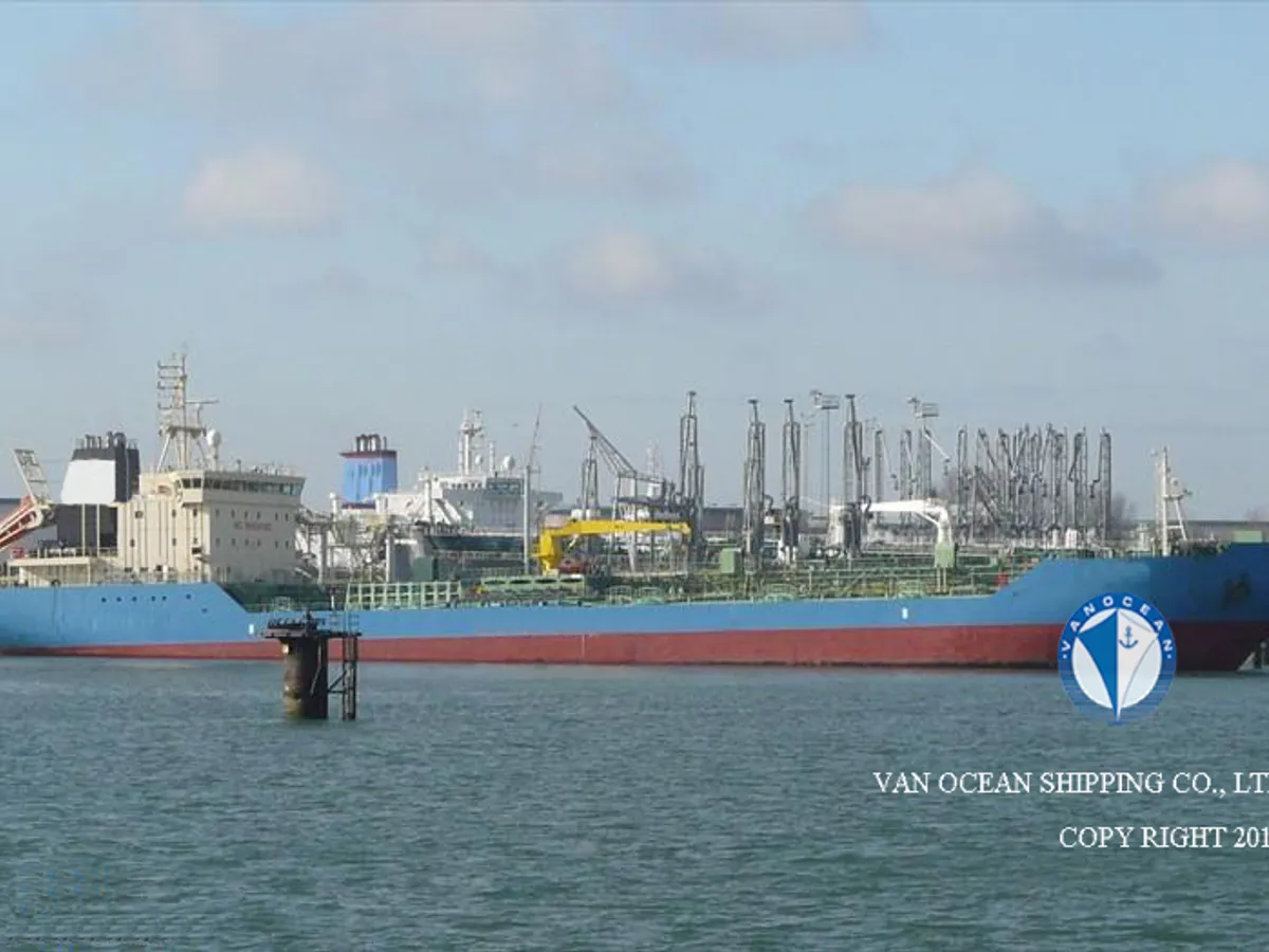 Navio-tanque de óleo/produtos químicos à venda