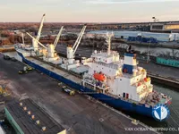 Navio frigorífico à venda