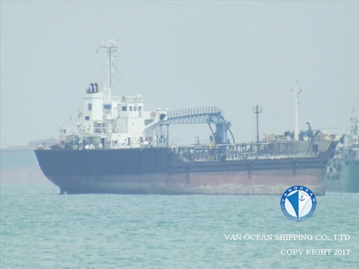 Navio-tanque de óleo/produtos químicos à venda