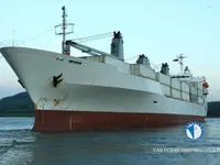 Navio frigorífico à venda